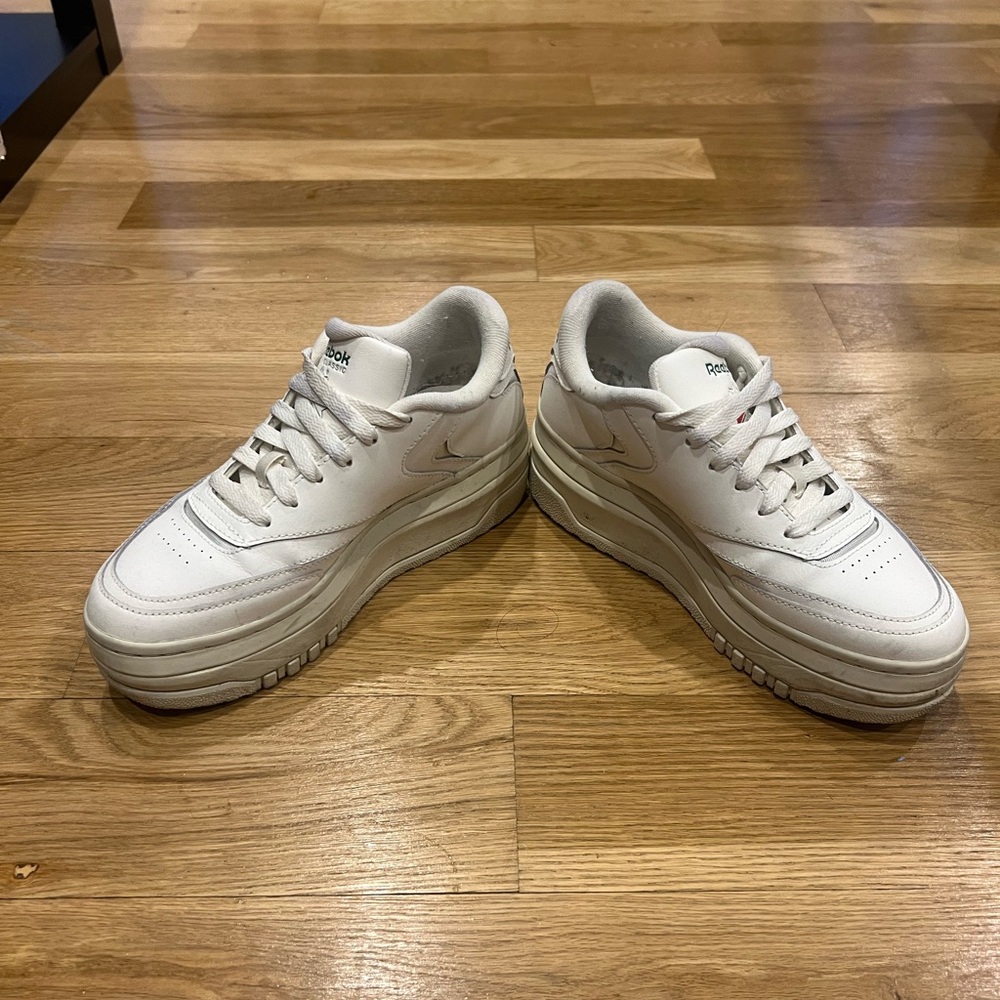 Reebok Club C Extra Women’s
